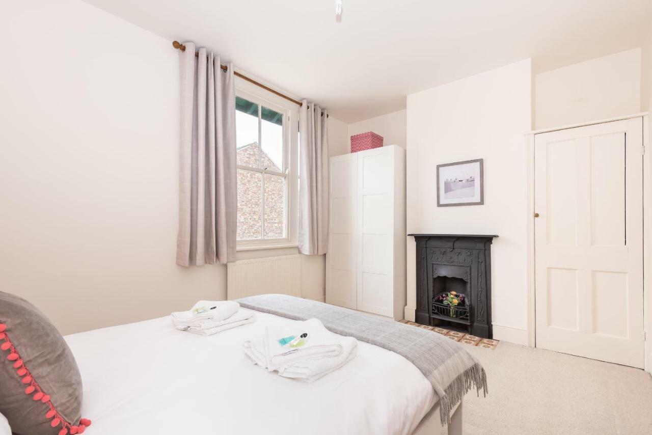 Charming Base For 5 Near Bishy Rd Pass The Keys Apartment York Luaran gambar