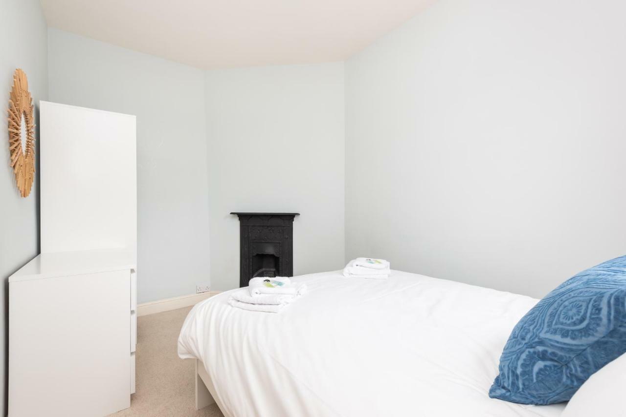 Charming Base For 5 Near Bishy Rd Pass The Keys Apartment York Luaran gambar