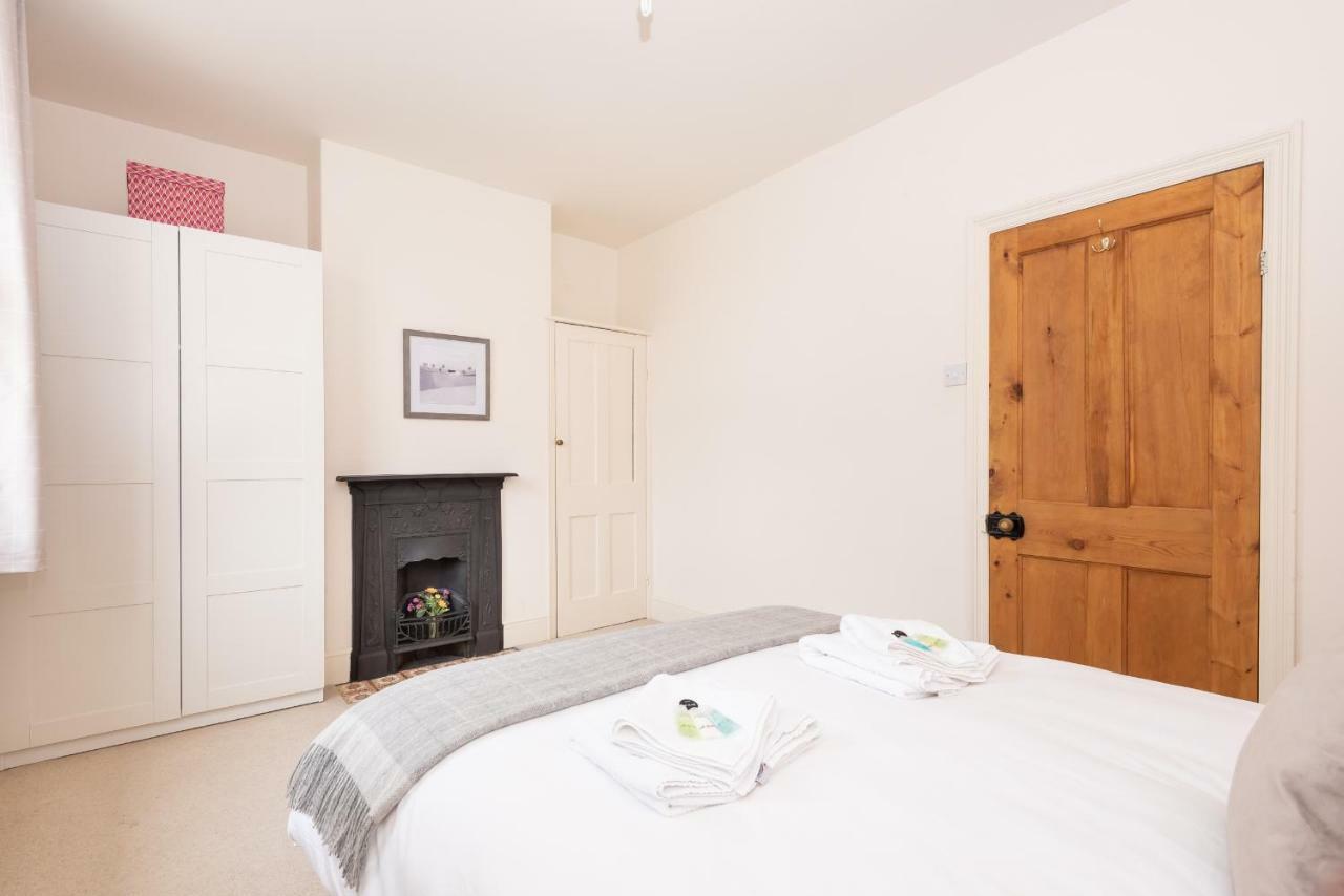 Charming Base For 5 Near Bishy Rd Pass The Keys Apartment York Luaran gambar